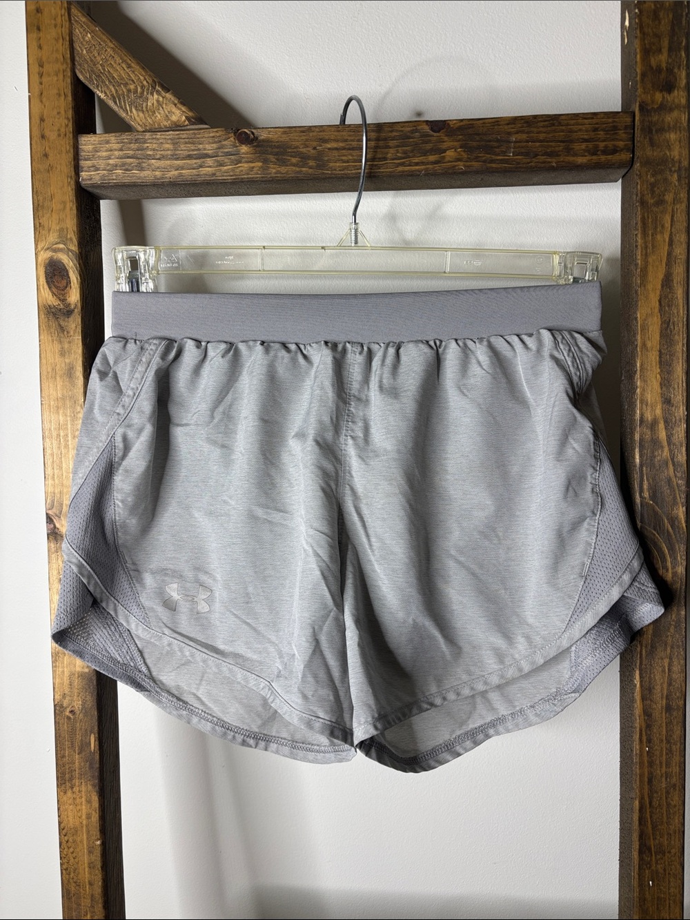 Under Armour Women's Light Gray Performance Shorts Size XS